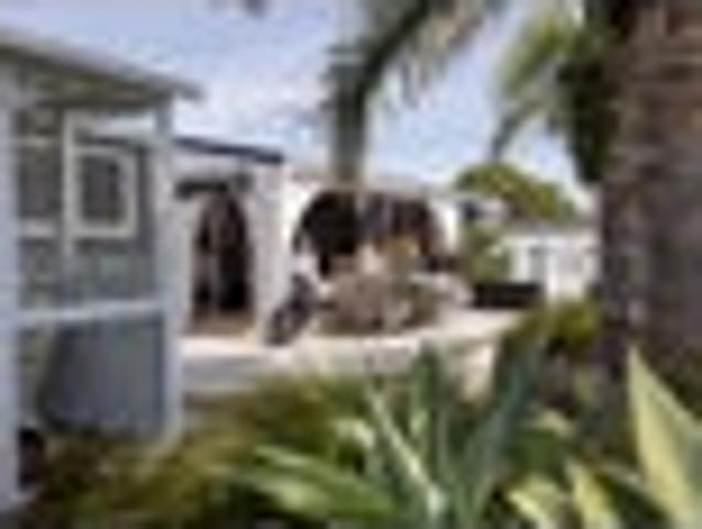 Sharp Price, Freehold Value Serious Seller