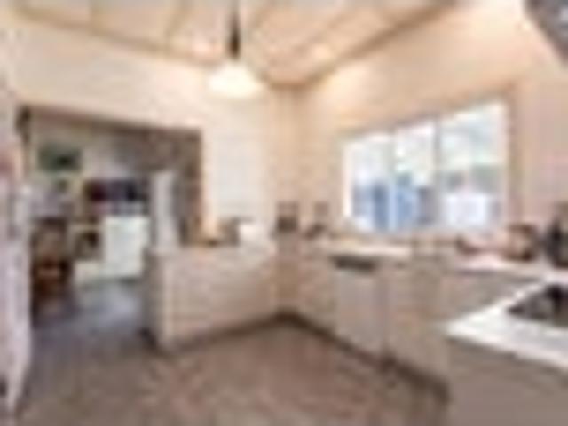 Vendors relocating and motivated
