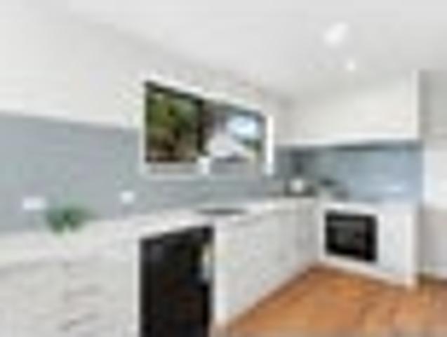 Vendors want SOLD! Legal Home & Income