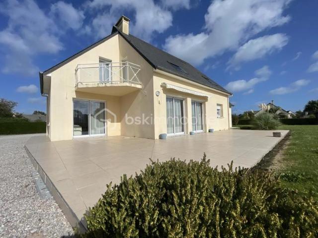 VENDS PAVILLON CONTEMPORRAIN SUR LA COMMUNE DE STE MERE EGLISE