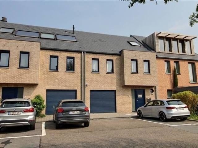 VENDU Charmante maison 4 chambres + 1 possible sur LLN