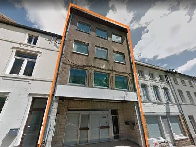 VENDU Immeuble de rapport 3 appartements + surface commerc