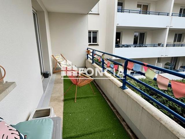 Vendu libre de locataire, proche centre ville, facultés et chu, beau 2 pièces avec loggia 7 m2 exposée sud est