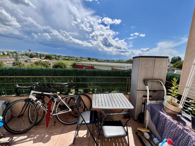 Vendu loué: T2 de 38 m2 avec Balcon et place de parking