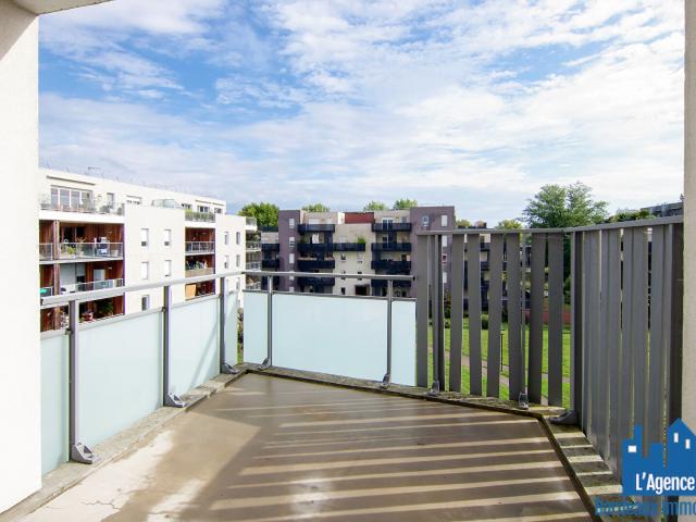 VENDU PAR L'AGENCE ! EXCLUSIVITE ! BRUGES LE TASTA APPARTEMENT TYPE 2 DE 44 M2 AVEC TERRASSE 9M2 + PLACE DE PARKING EN SOUS SOL. Michaël VIGIER 06 70 29 94 95
