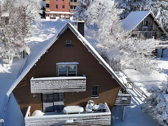 Venerable chalet superbessard