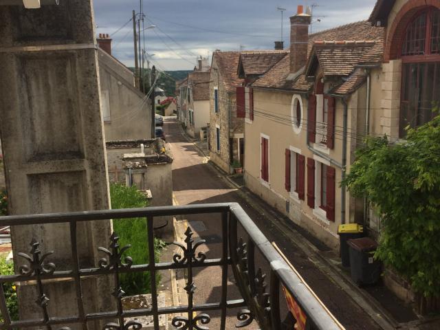 VENEUX LES SABLONS