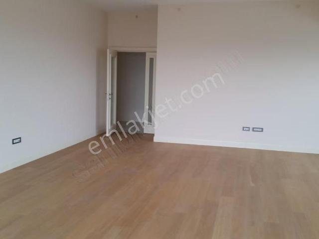 Venezia Mega 4+1 Kiracısız İçi Yapılı Masrafsız Satılık Daire