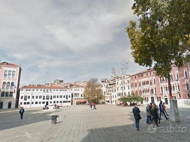 Venezia elegante trilocale in zona san polo