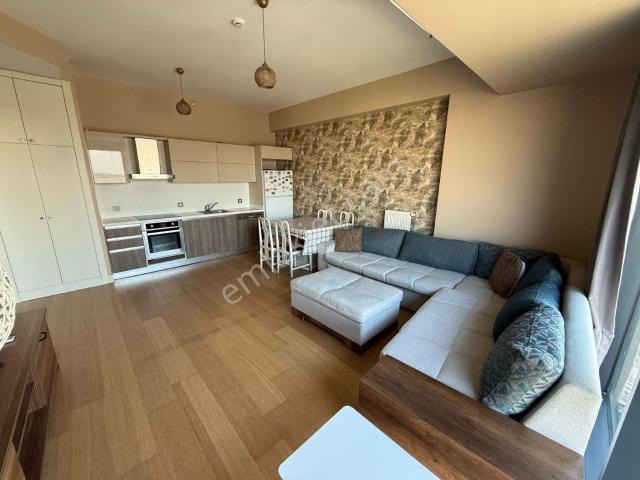 Venezia'da Şehir Mnz Full Eşyalı Kiralık 1+1 Daire