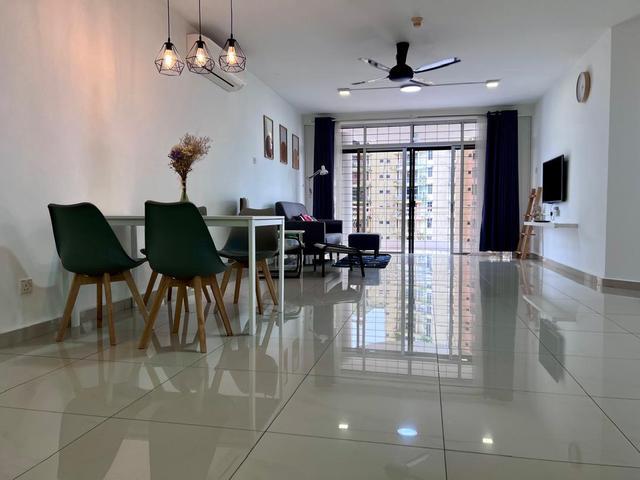 Venice Hill Condo Big Size in Cheras Freehold with Pool View Cheap