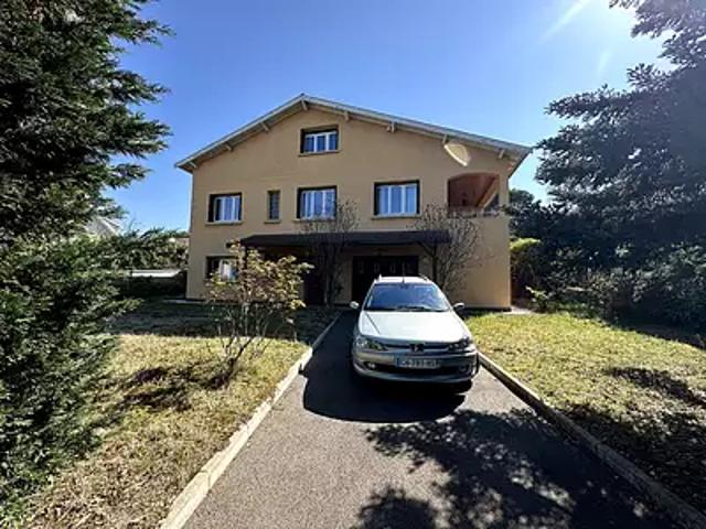 Vénissieux 69200 Achat / Vente maison 8 pièces t8 au dernier étage