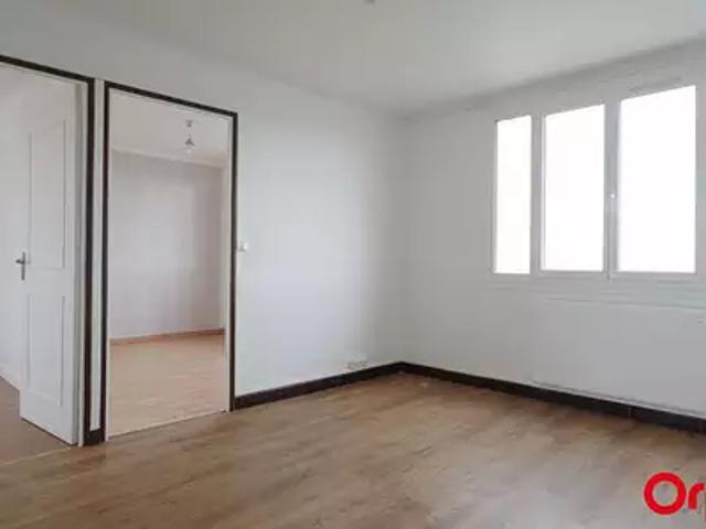 Vénissieux 69200 Location appartement 2 pièces t2 cave