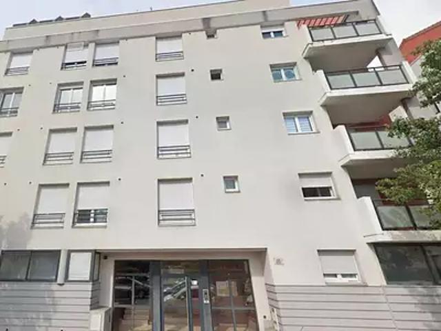 Vénissieux 69200 Location parking