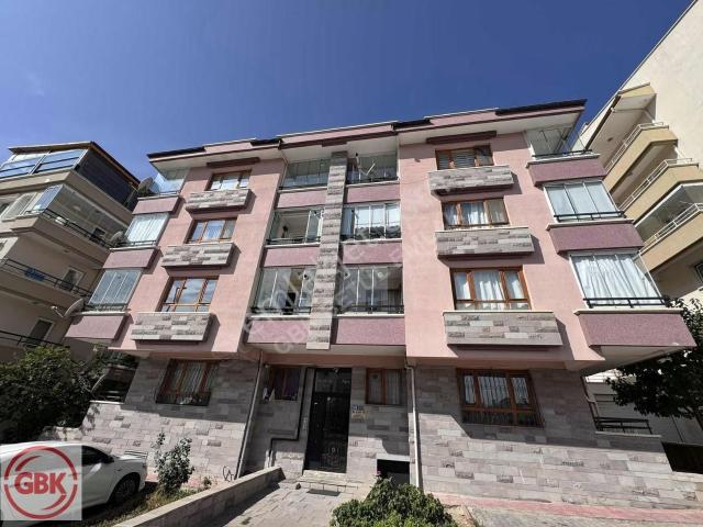 Vedat Dalokya Paraleli Açın Caddesi'nde 3+1 Satılık Daire