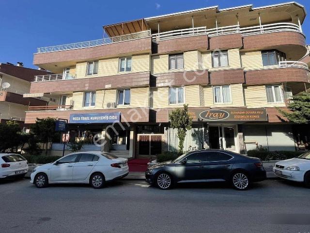 Vedat Dolakay Cadde Üstü Ara Kat Full Yapılı 5+1 Satılık Daire