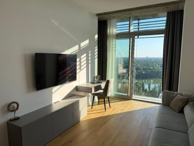 Vedere panoramica lac I UPsite et.17 I 2 camere lux mobilat + parcare Floreasca