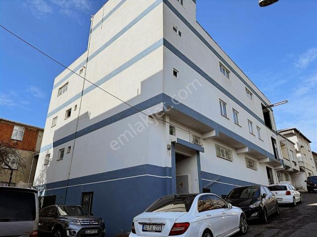 Vefa Gayrimenkulden A.gazi Mah.de 250m2 Kiralık Çatı Katı İşyeri