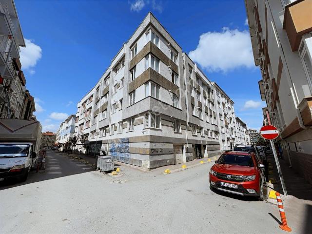 Vefa Koçhan'dan Collesium Yakını Eşyalı 1+1 Kiralık Daire