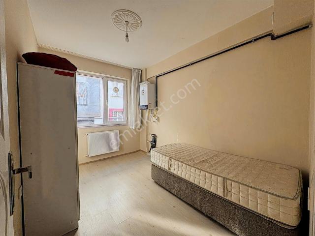 Vega Avm Yürüme Mesafesinde Kısmi Eşyalı Kiralık 1+1 Daire