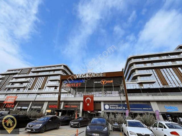 Vega Cadde'de 201 M2 Satılık Fırsat Dükkan