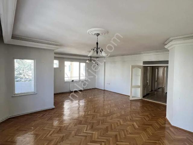 Vega Gayrimenkulden Fatih Mah Satılık 3+1 Hasarsız Daire