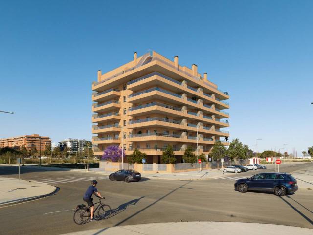 Vega Playa II A Espacios amplios y terrazas diseñadas para disfrutar en la Vega de Acá, C/ Árbol de la Seda,10. Almería