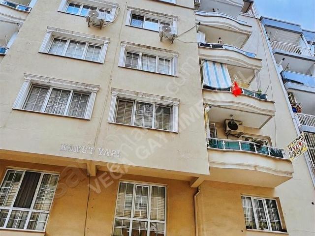 Vega'dan Yarhasanlar Mahallesin'de Arakat 3+1 15 Yıllık Daire !