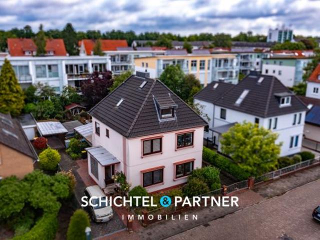 Vegesack | Attraktives Mehrfamilienhaus mit Garten, Garage und Stellplätzen