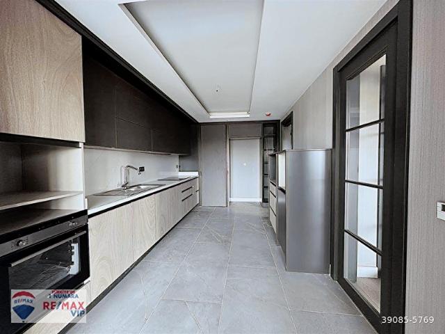 VELUX ANKARADA ÖNÜ AÇIK,EN BÜYÜK TİP B 4+1 KİRALIK DAİRE