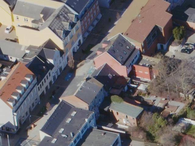 Velvedligeholdt gågade ejendom