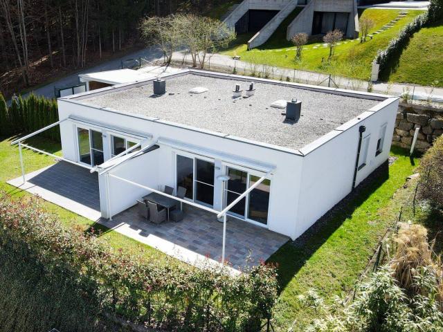 Velden am Wörthersee: Haushälfte in Bungalow Top 4 in Wörtherseenähe