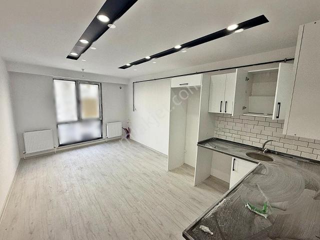 Veliköy Merkezde Üniversiteye Yakın Masrafsız 1+1 Kiralık Daire!