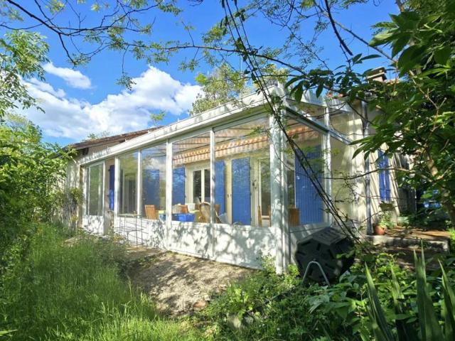 Verteillac, maison de plain pied à l'abri des regards