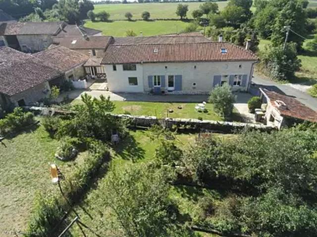 Verteuil sur Charente 16510 Achat / Vente maison 7 pièces t7