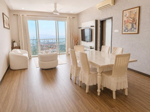 Vertiq Condo Gelugor 1300sf Seaview unit Corner Furnished Renovated