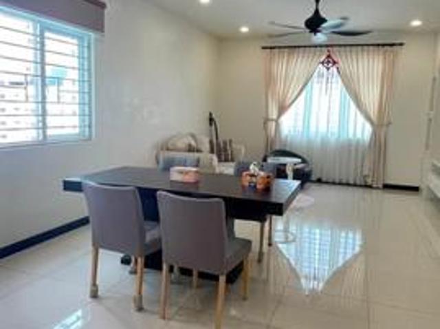 Vertiq Condominium High Floor Seaview Ready to Move In