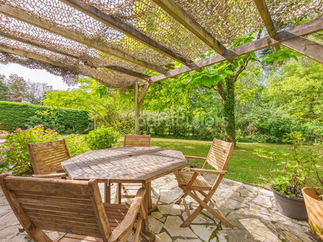 VERTOU BEAUTOUR MAISON 7 PIECES 4 CHAMBRES JARDIN GARAGE