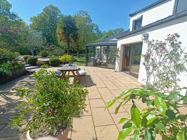 Vertou propriété sur beau terrain arboré 171m² Vertou