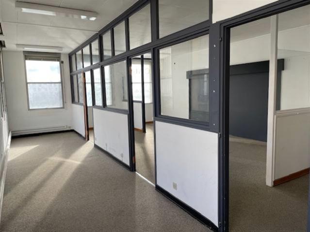 Verwaltung/Büro 54 m2 in Orbe