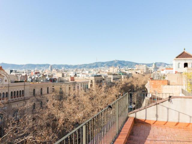 Very neat 3 bedroom apartment in Ciutat Vella