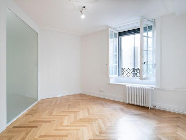 Very nice bright 2.5 room apartment on the 2nd floor