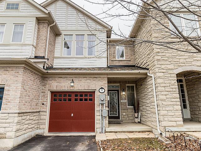 Very Beautiful And Spacious Townhouse For Sale!