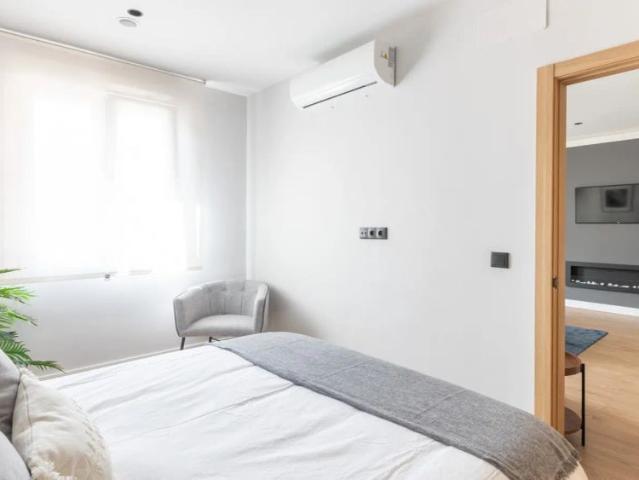 Very charming and in a convenient location, close to Fuente del Berro Park
