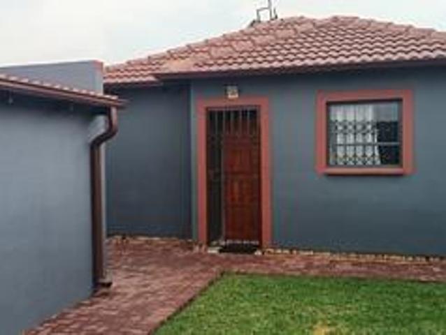 very clean modern 2 bedroom, 1 bathr.