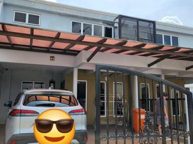 Very cleanconvenient house for rent in SS2