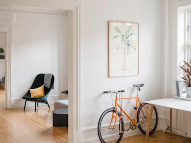 Very cool double bedroom in Indre By