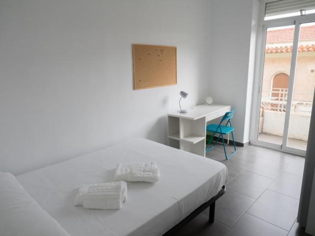 Very cosy double bedroom in the centre of Alicante