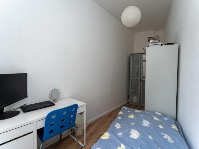 Very cosy single bedroom in Tiergarten