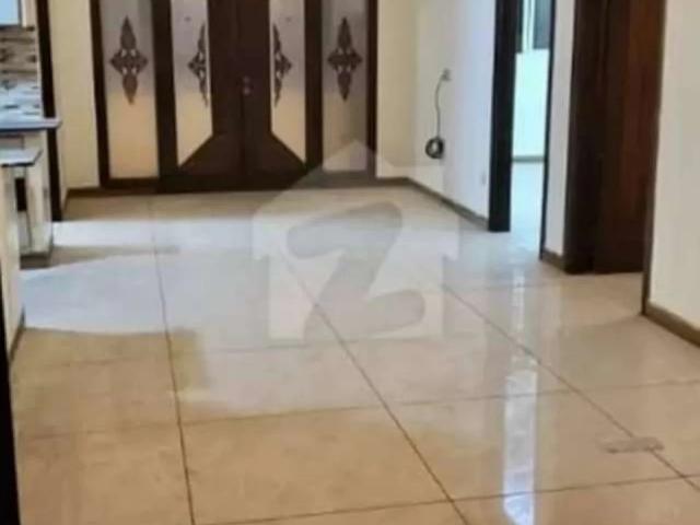 Very elegant fully west open, lift and parking oavliable Karachi Garden East ID 08836